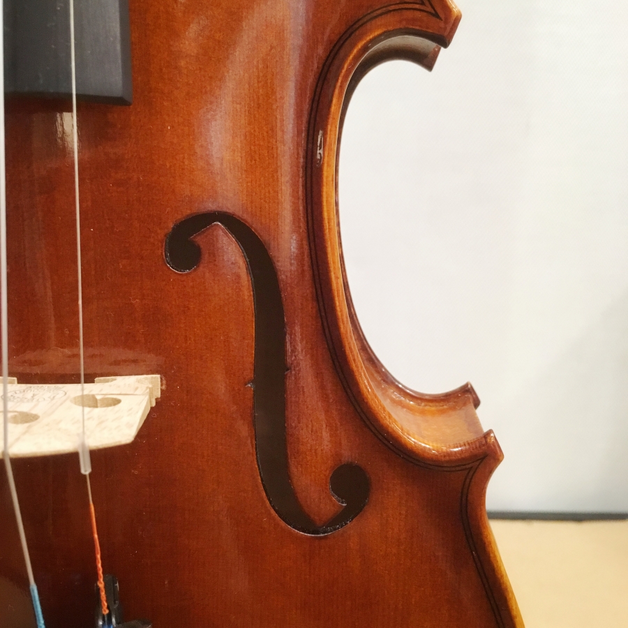 バイオリン（コンラッド　ゲッツ、スズキ）2本セット 1_98AP_Violine_totale_web_1080