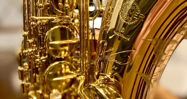 弦楽器・管楽器・音楽教室・ホールは大阪の国際楽器社へ！弦楽器専門店